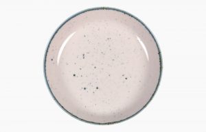 Deep plate 24 h4cm Flirty. Porcelain plate. Pasta plate, risotto plate, salad plate. Pink-coloured plate with blue spots (reactive glazes application).